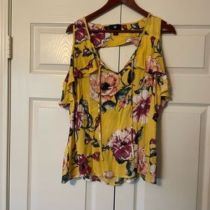 IZ Byer Floral Keyhole Sleeve Top